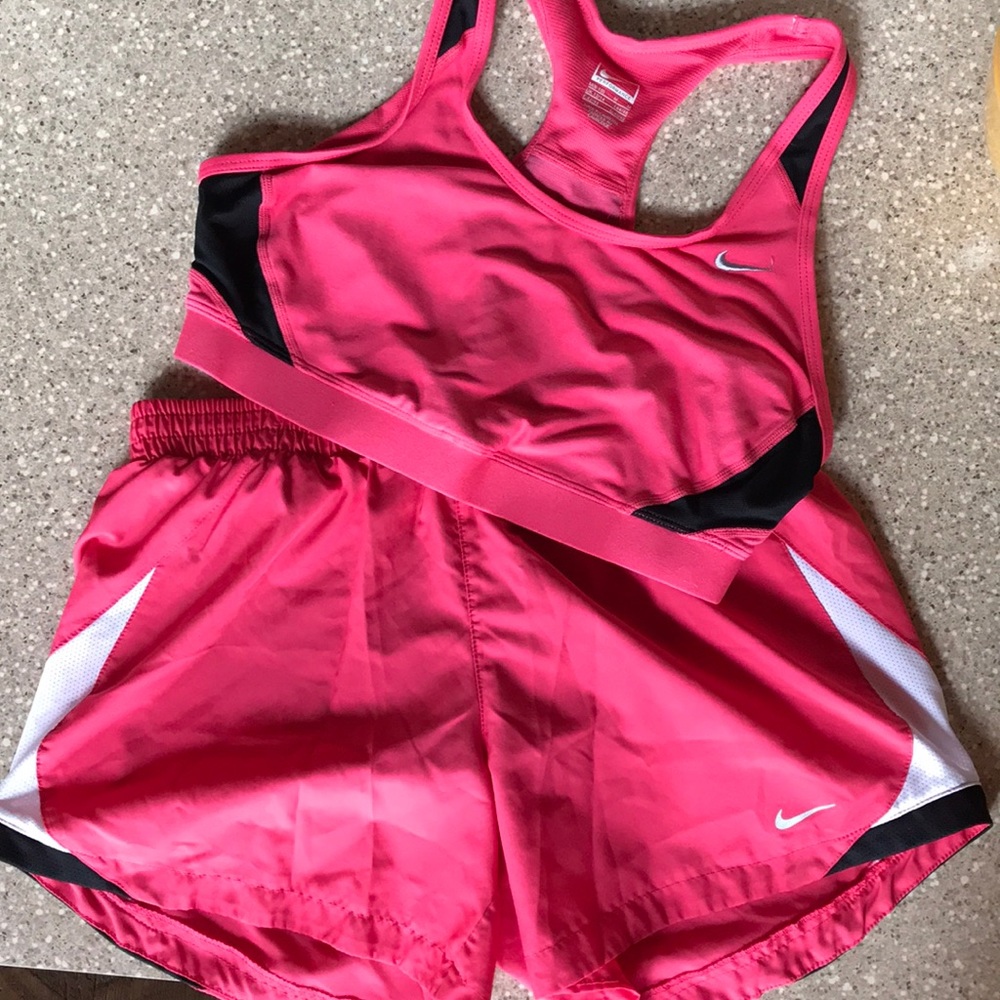 NIKE Shorts and matching Sports Bra